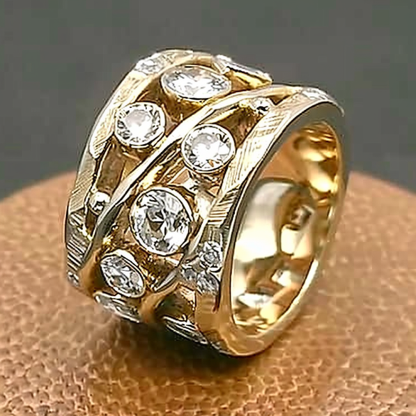 Royal - Vintage Gold Inlaid Zirconia Ring main image 0