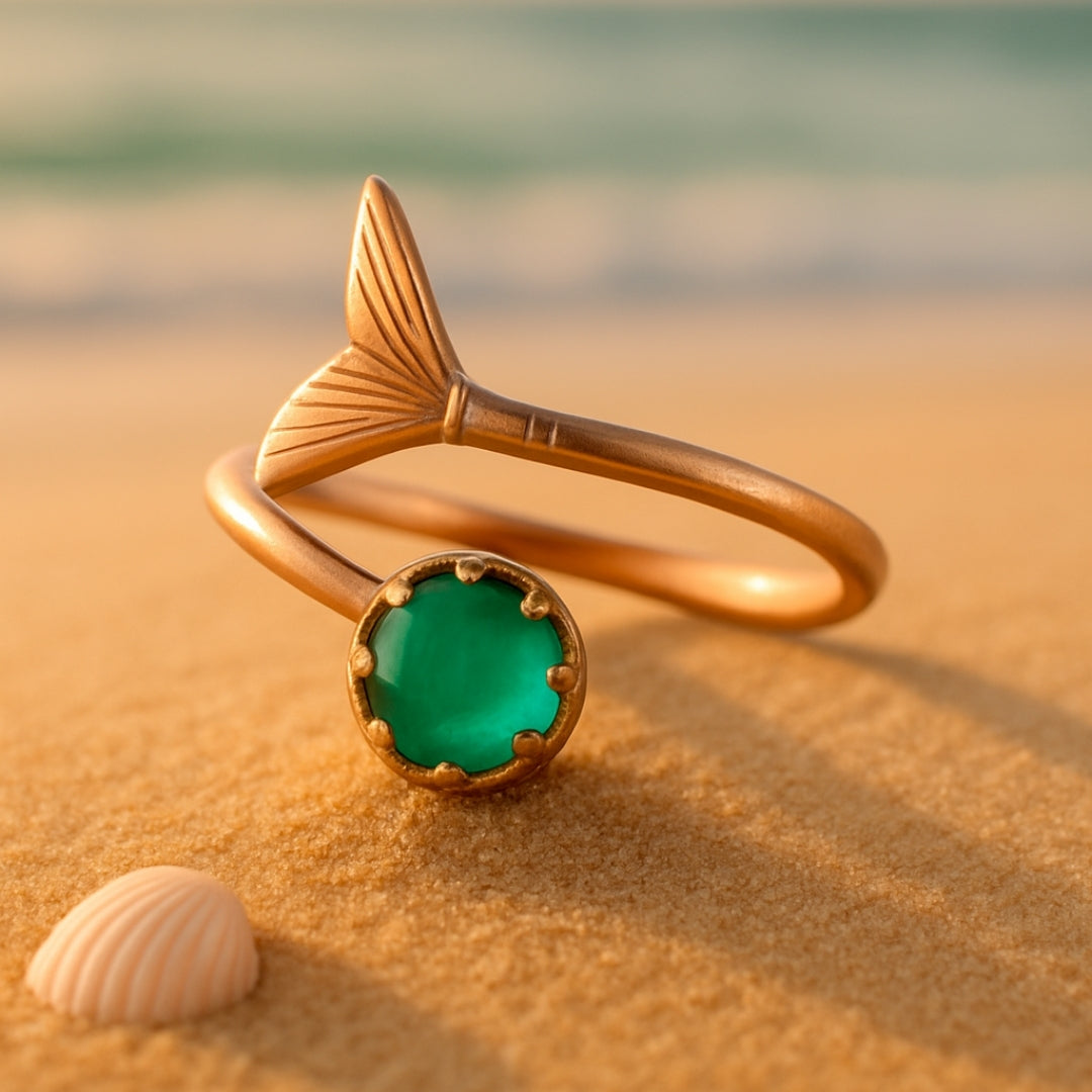 Adjustable Tail Green Stone Gold Ring