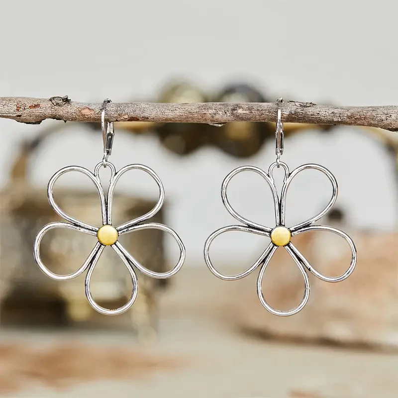 Vintage Flower Silver Earrings