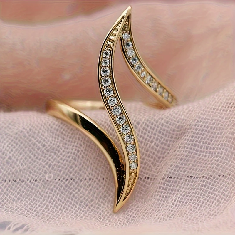 Pointed Bright Gold Ring
