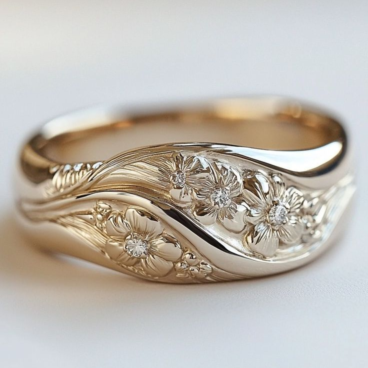 Exotic Flower Trail Gold Ring